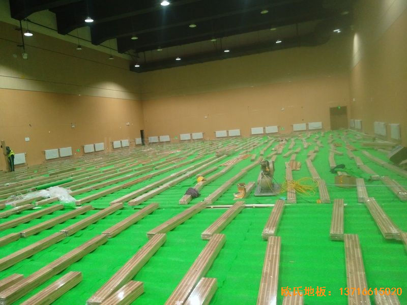 山東青島市李滄區佛耳崖小學運動地板安裝案例