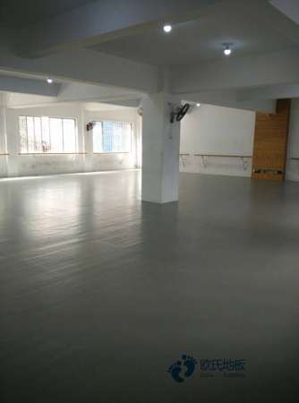 45度斜鋪龍骨運動籃球木地板