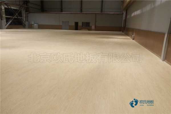 松木體育館地板維護(hù)保養(yǎng)