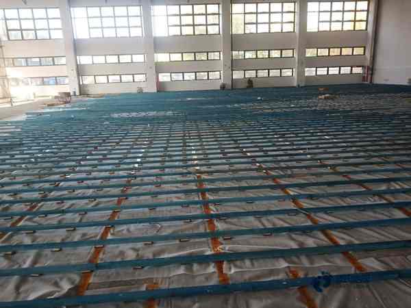 單層龍骨籃球館木地板廠家報(bào)價(jià)