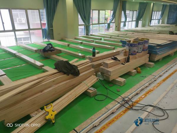 楓木體育場館地板怎么保養