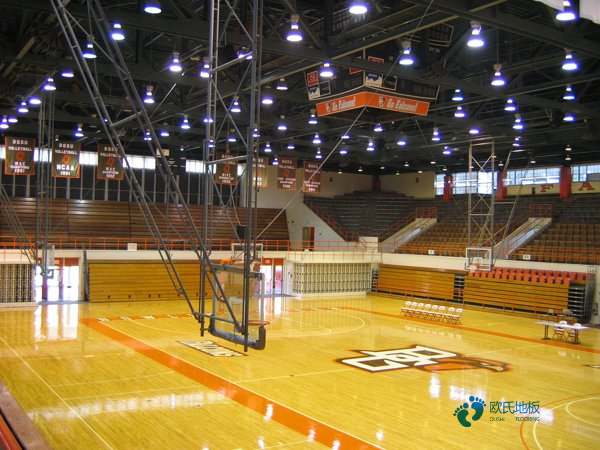 45度斜鋪龍骨體育運動地板廠家報價