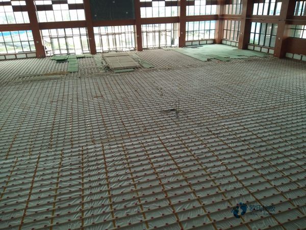 那有體育館地板哪個(gè)牌子較環(huán)保