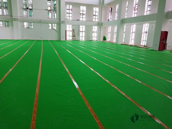 雙龍骨籃球場地板維護保養