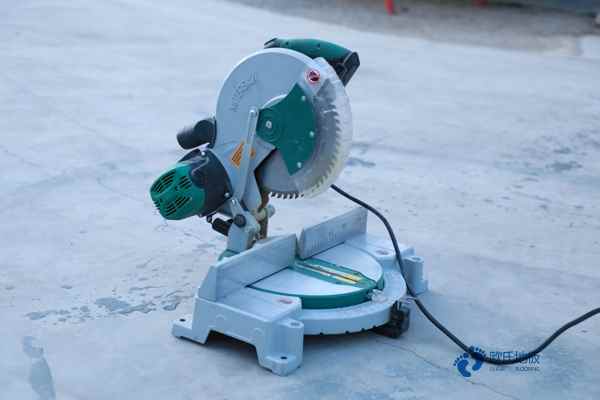 質量好運動場地地板施工方案