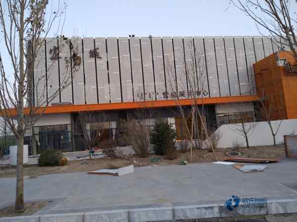 學校籃球場館木地板的性能