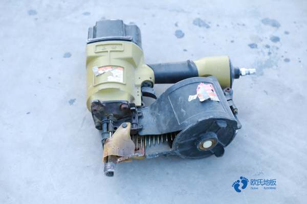 學(xué)校籃球場(chǎng)館木地板的功能