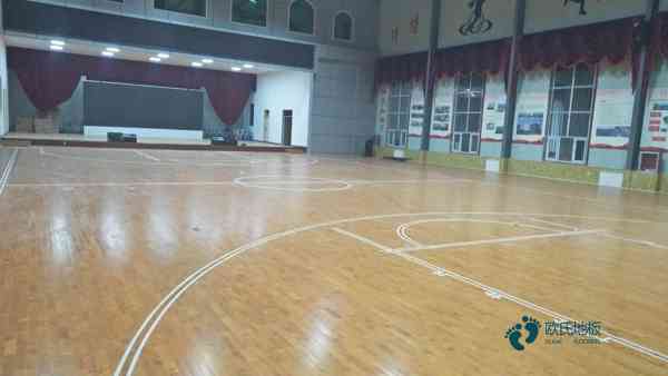 雙層龍骨運動體育木地板維護保養