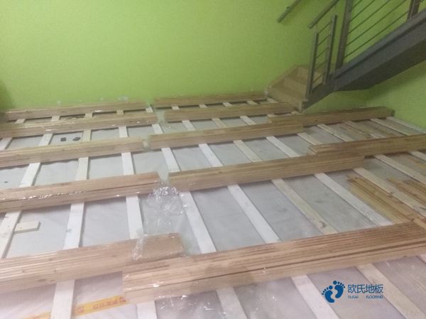質(zhì)量好運(yùn)動(dòng)館木地板施工工藝
