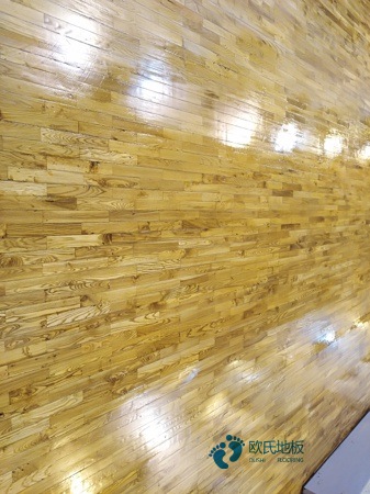 單龍骨運動木地板如何保養