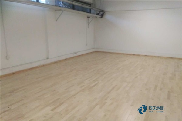 質量好運動型木地板施工隊