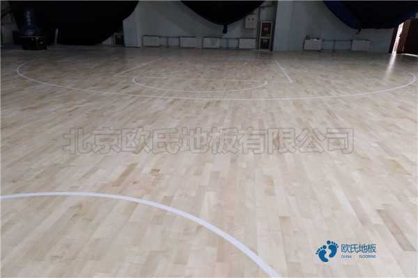 單龍骨運動場館木地板怎樣保養(yǎng)