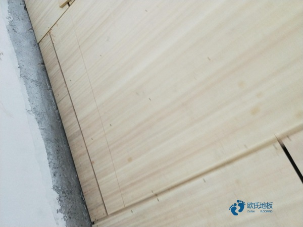 學(xué)校籃球場(chǎng)館地板何處買