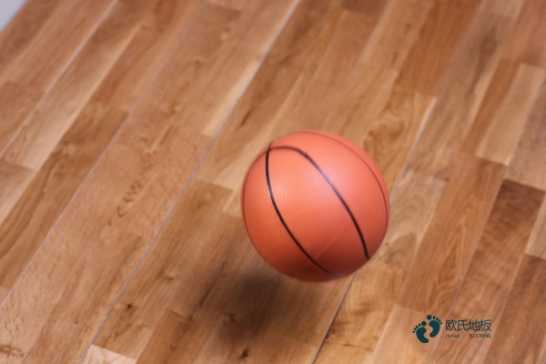 學校籃球地板的技術規范