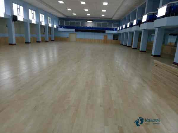 國產體育籃球木地板哪家性價比高