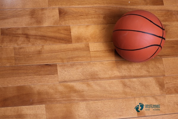 籃球場館木地板拆裝3