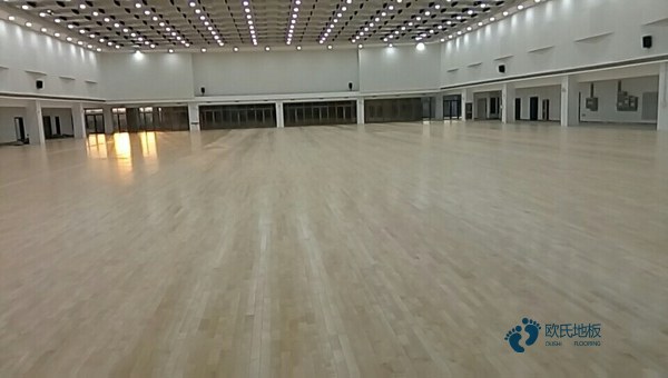 懸浮式運動木地板的優(yōu)勢