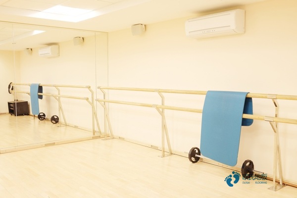 國標體育籃球木地板價格