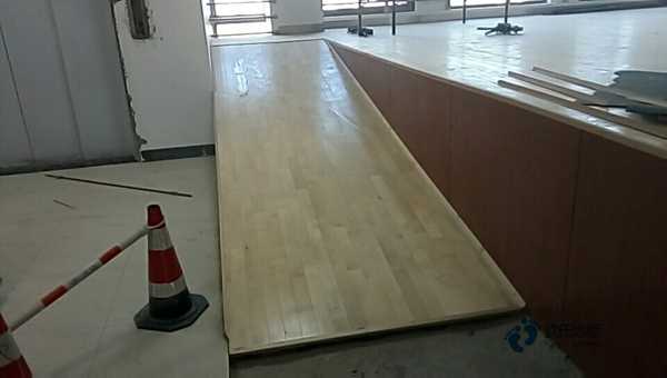 學校籃球體育地板費用