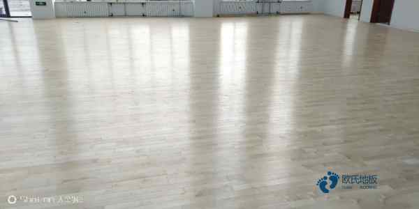 定制體育地板需要多少錢