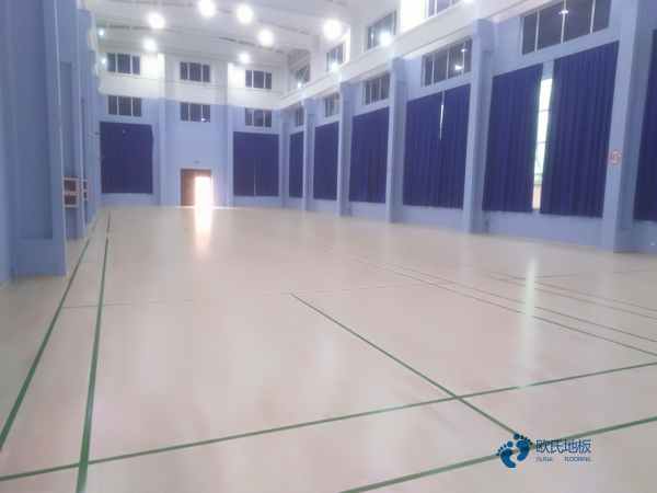 購買體育籃球木地板價錢