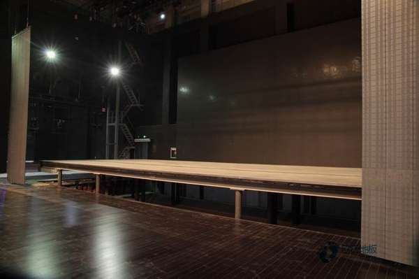 校園體育運動木地板怎么保養