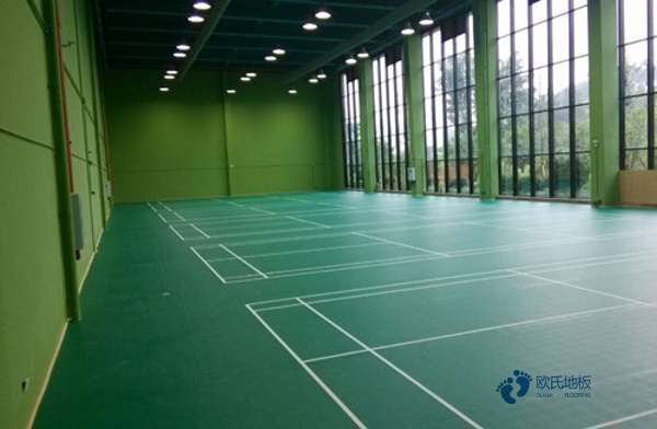 學校體育場地板施工工藝2